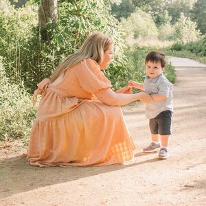 Lulu's Peach Puff Sleeve Midi Dress